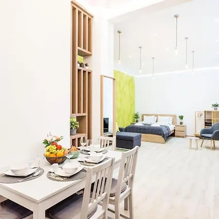 In Heart Of Bartok Bela Boulevard *